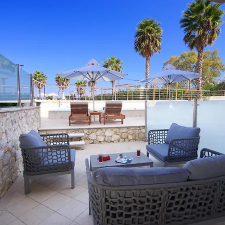 ホテル Ionian Emerald カラヴォミロス